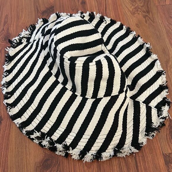 NWT Anthropologie tan black striped collapsible sun hat beach hat - Picture 1 of 4